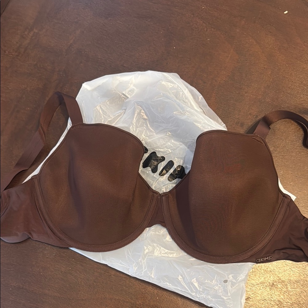 SKIMS Weightless Demi Bra